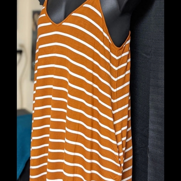 SOLD SOLD SOLDIvory Stripe Maxi Dress W/Pockets - Picture 3 of 11